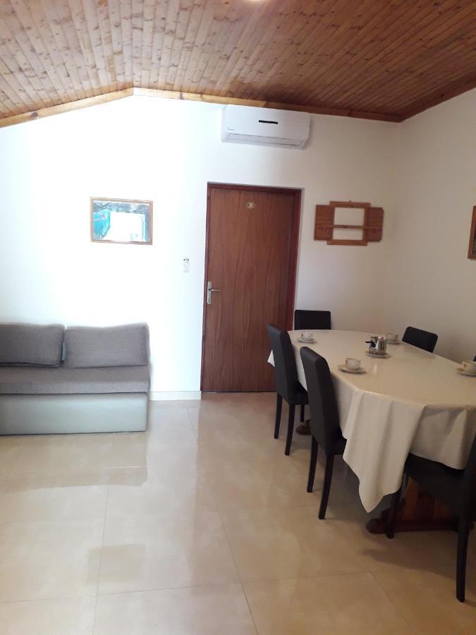 Apartmani Ivandic Murter Chambre photo